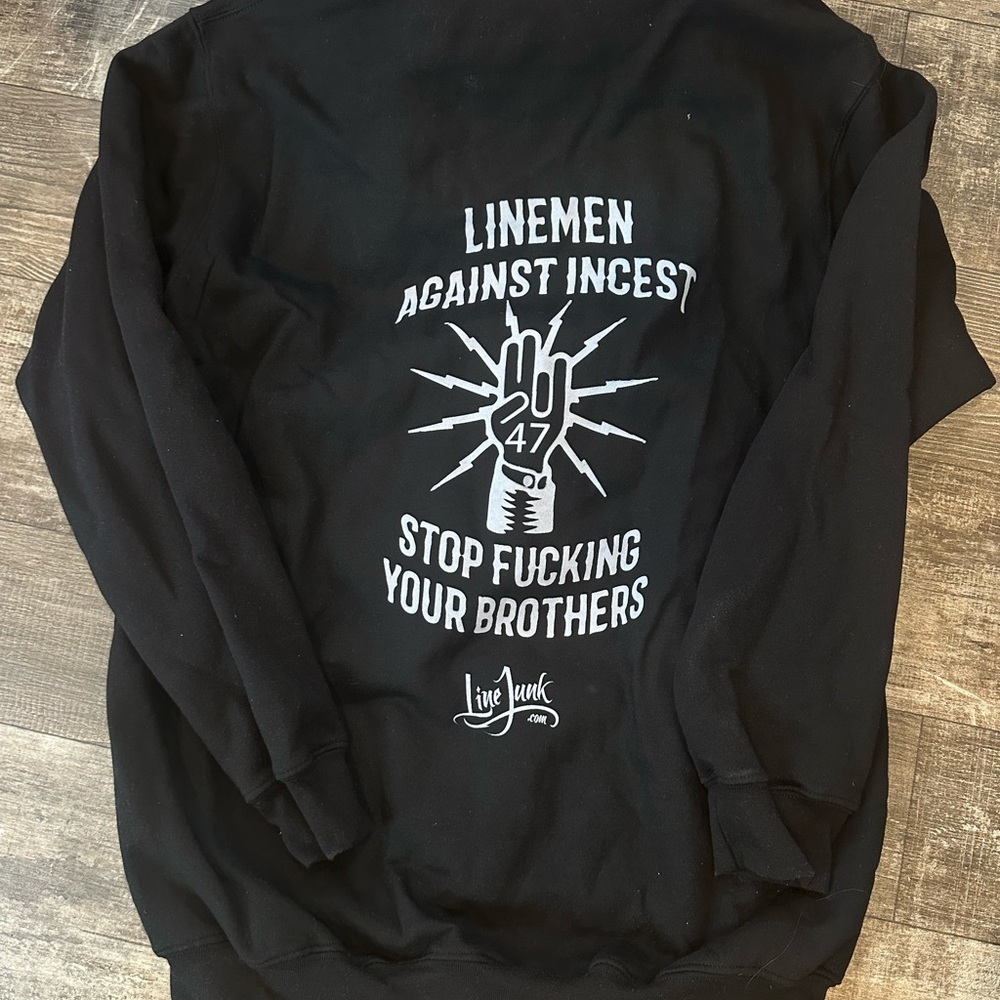 Line Junk Black incest Sweatshirt